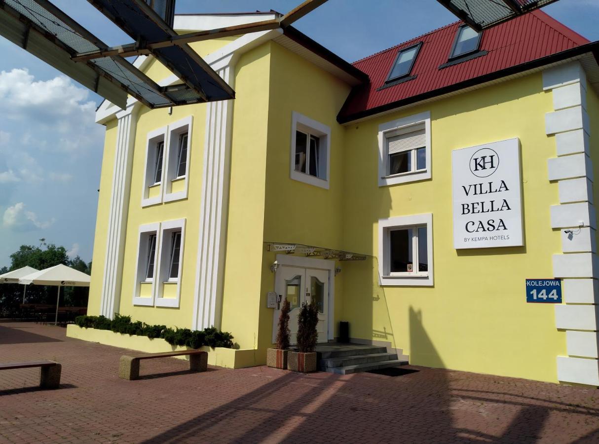 Villa Bella Casa Łomianki Kültér fotó