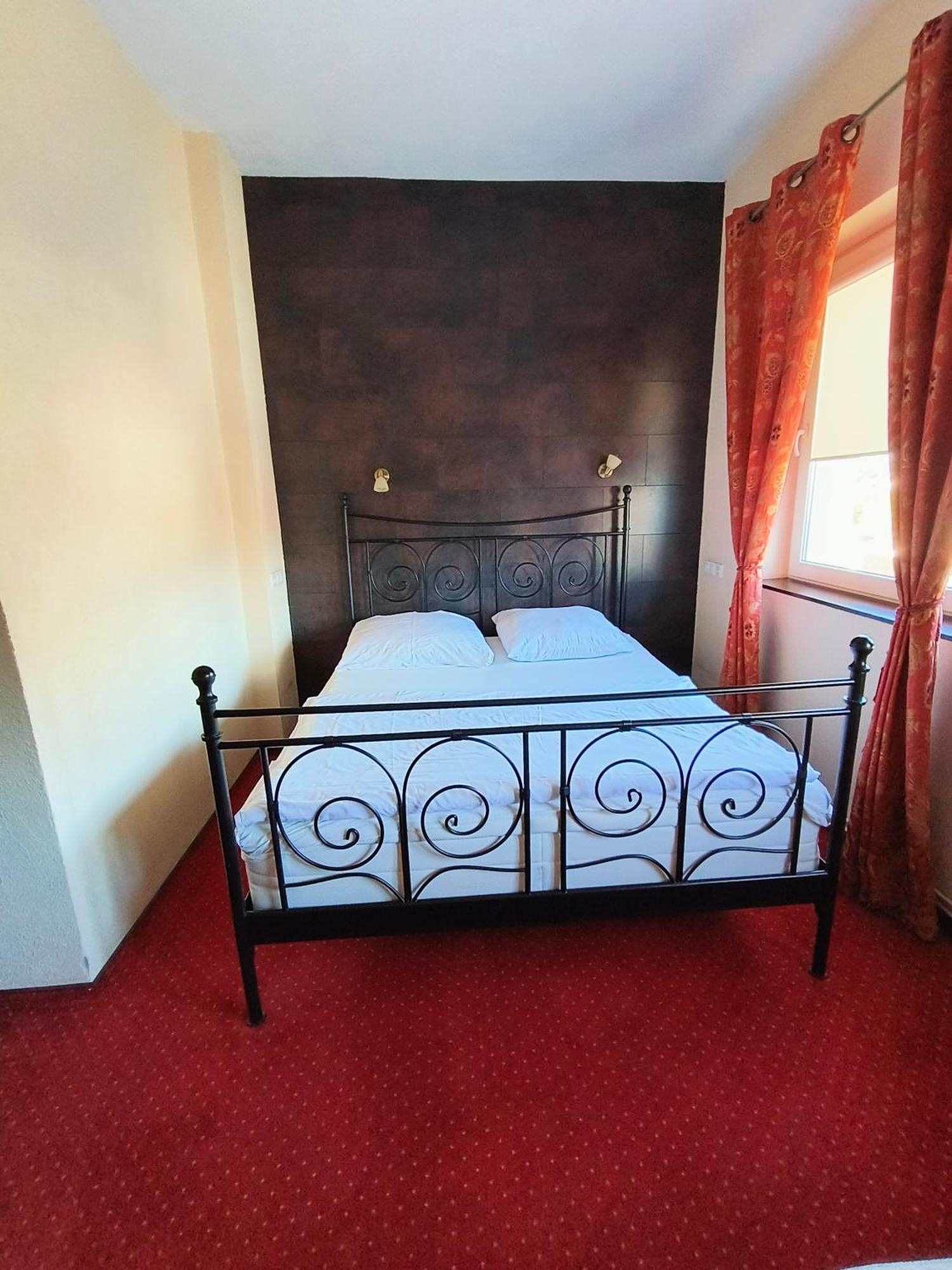 Villa Bella Casa Łomianki Kültér fotó
